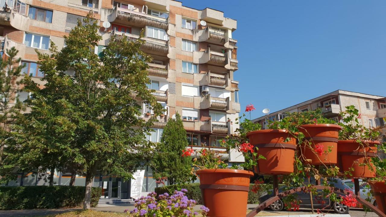 Apartament Sorina Maria Apartamento Deva Exterior foto
