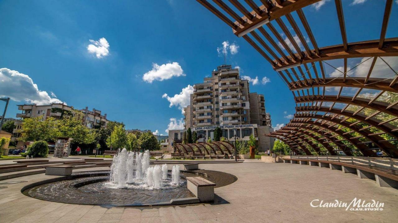 Apartament Sorina Maria Apartamento Deva Exterior foto